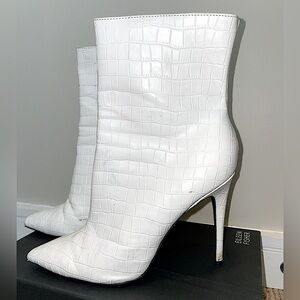 White Croc-Embossed Stiletto Boots 🤍🖤🤍